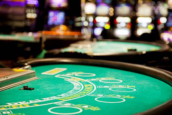 Choosing Convenient Banking Solutions With casino trực tuyến việt nam rút tiền nhanh