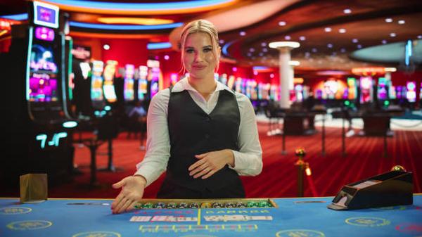 Find Refined Baccarat Tables across online casinos Singapore for Enthusiasts